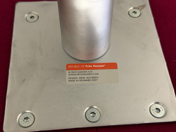 Purple Swan Lounge Chair by Arne Jacobsen for Fritz Hansen