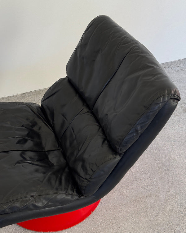 Red Saturnus Lounge Chair by Yrjö Kukkapuro