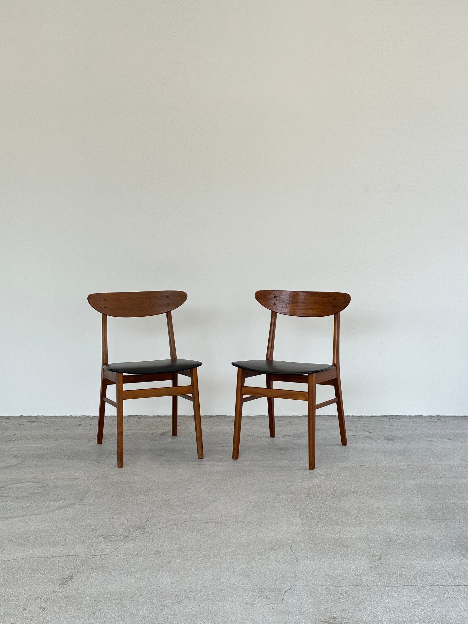Vintage Danish Farstrup Møbelfabrik Model 210 Chairs