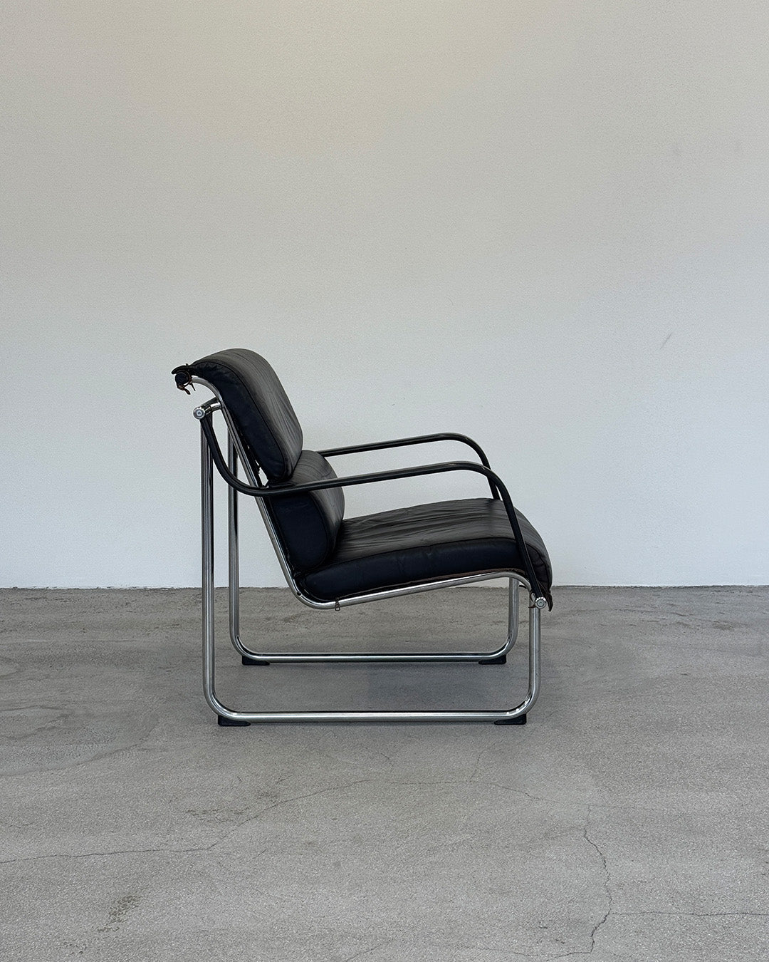 Black Leather Remmi Armchair by Yrjö Kukkapuro