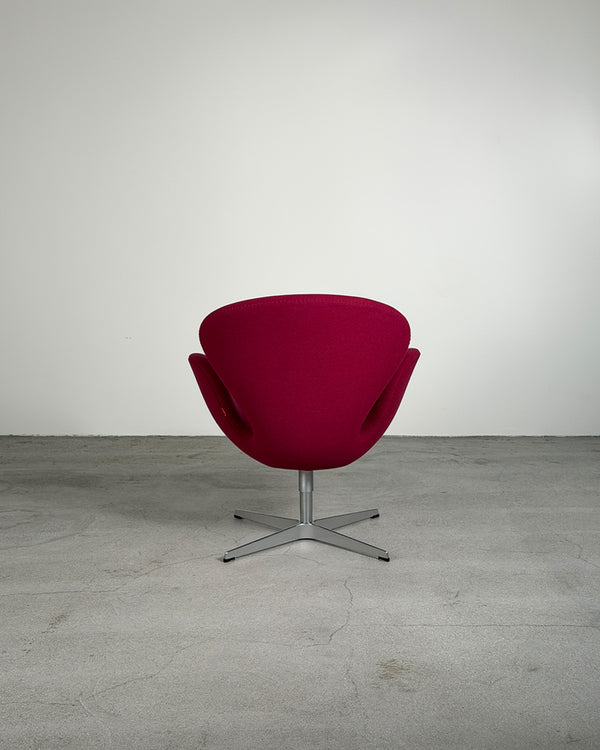 Purple Swan Lounge Chair by Arne Jacobsen for Fritz Hansen