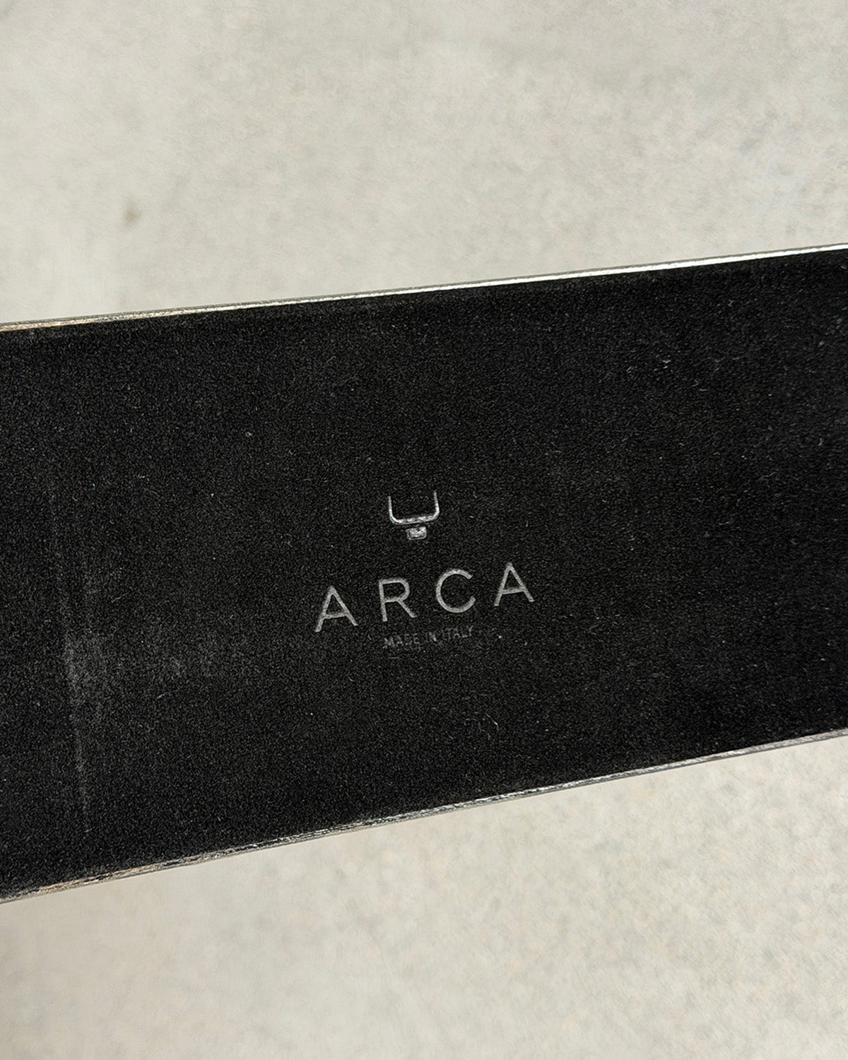 Black 'Dante' Magazine Rack by Arcahorn