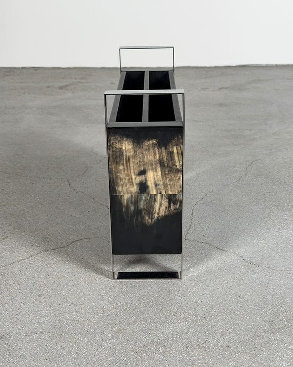Black 'Dante' Magazine Rack by Arcahorn