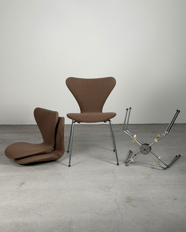 Set of 3 Seven Chairs in Brown Upholstery by Arne Jacobsen for Fritz Hansen, 1970s