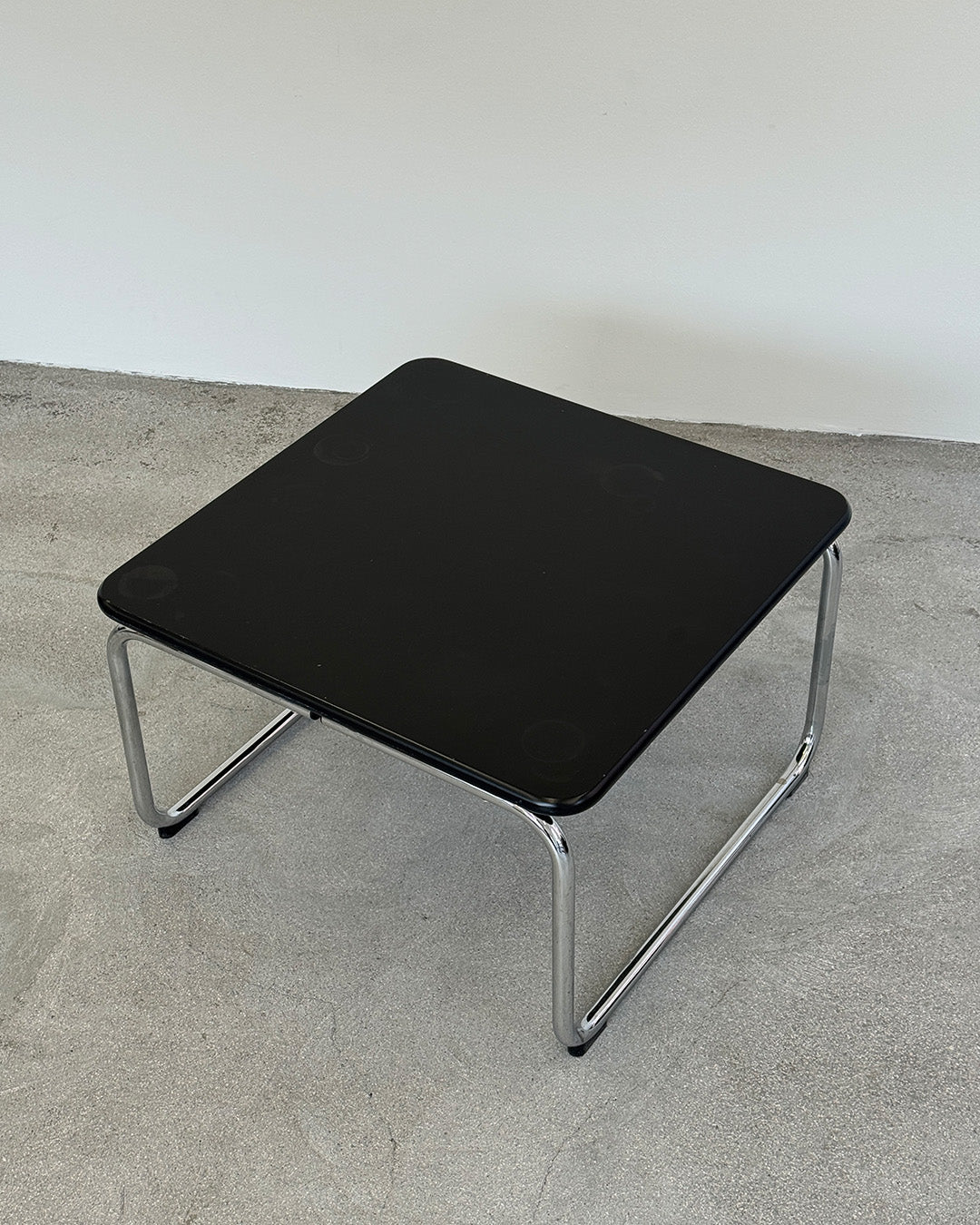 Black 715S Remmi Coffee Table by Yrjö Kukkapuro