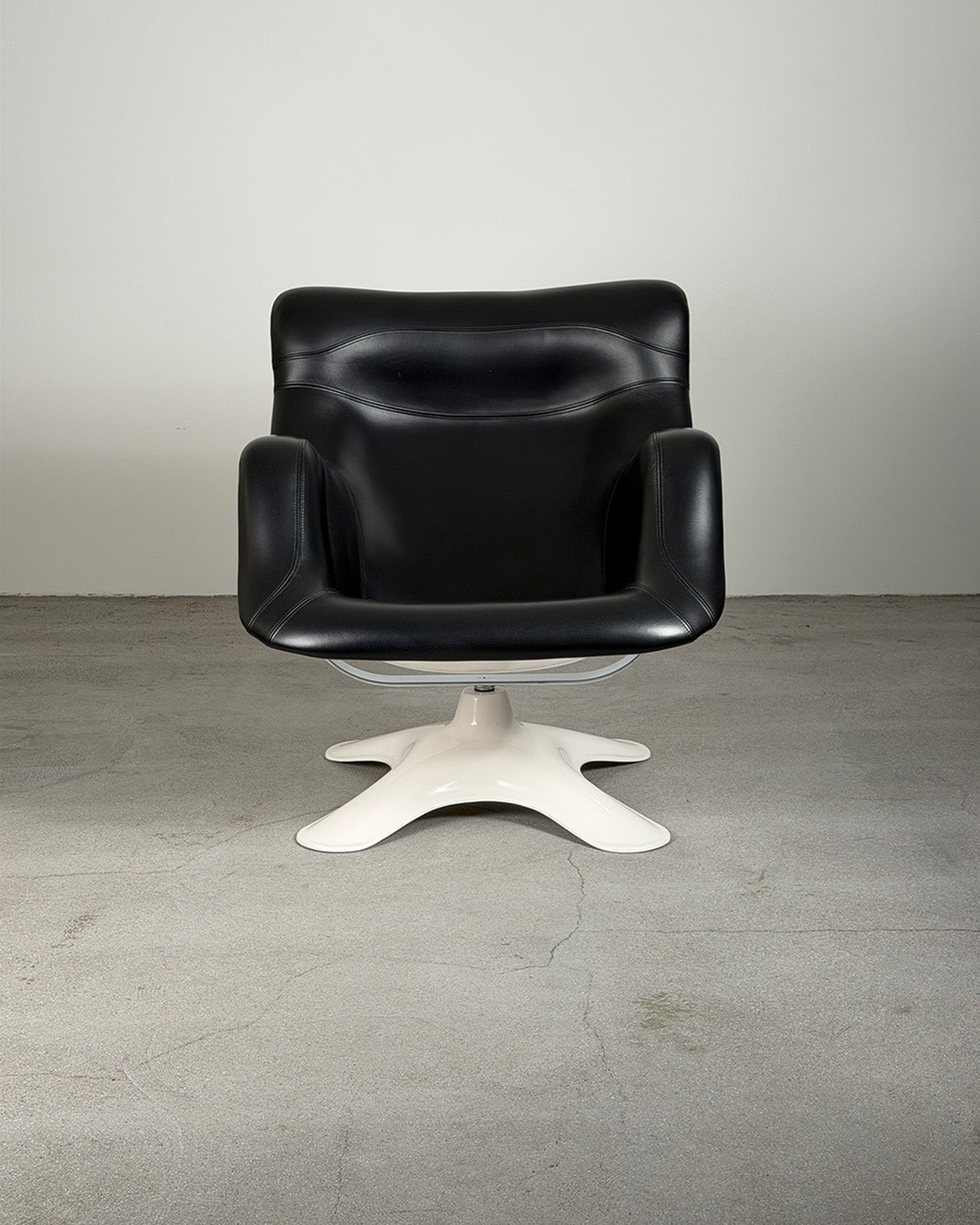 Black Karuselli Lounge Chair by Yrjö Kukkapuro