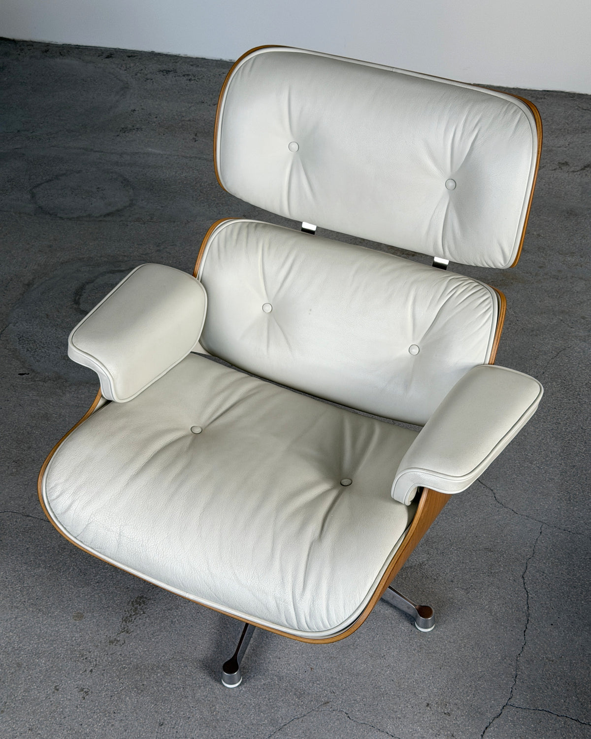 Vitra Cream Eames Lounge Chair & Ottoman by Charles & Ray Eames