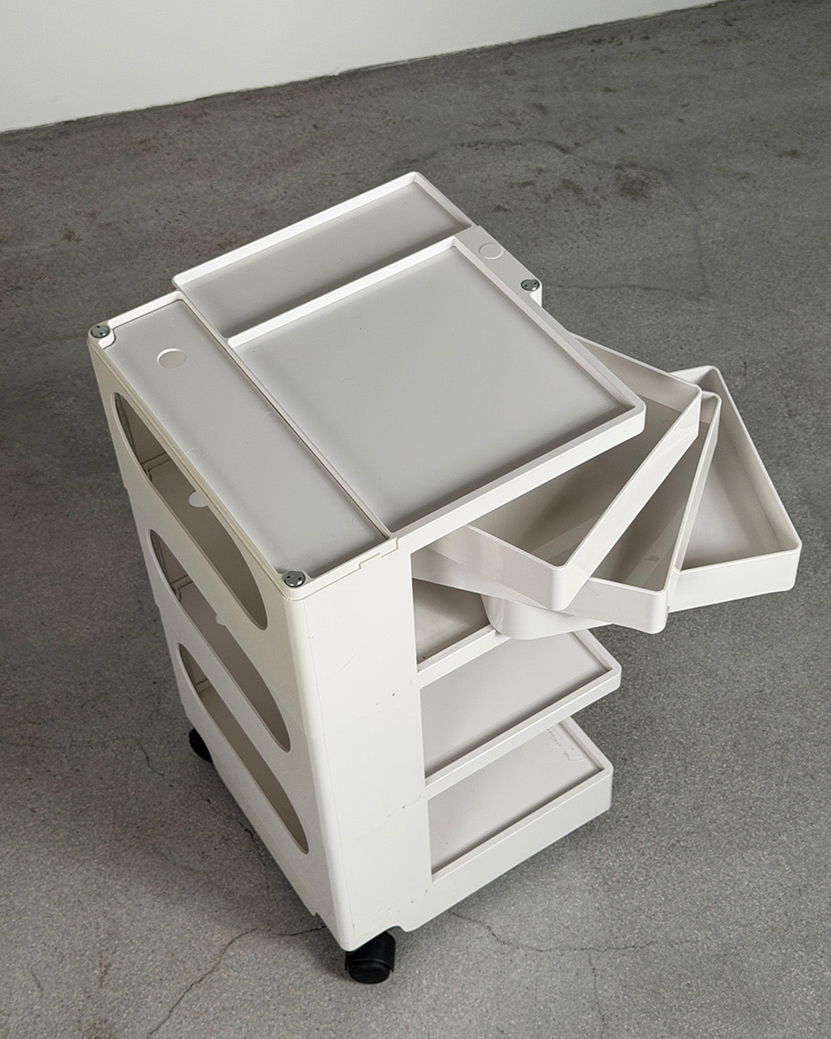 White Joe Colombo B33 Boby Trolley