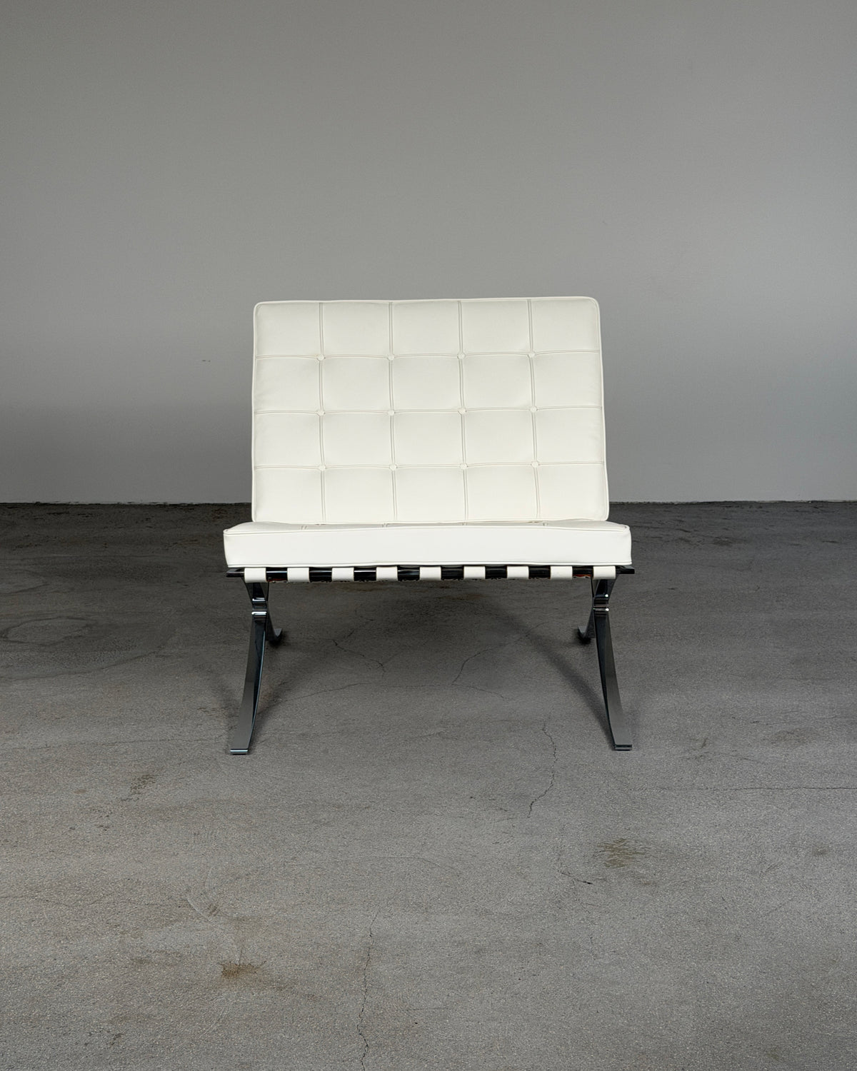 White Leather Barcelona Chair by Ludwig Mies van der Rohe for Knoll